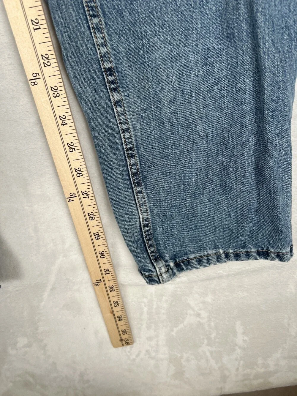 Vintage Lee Blue Denim Jeans Size 30x32 Relaxed Fit Straight Leg READ